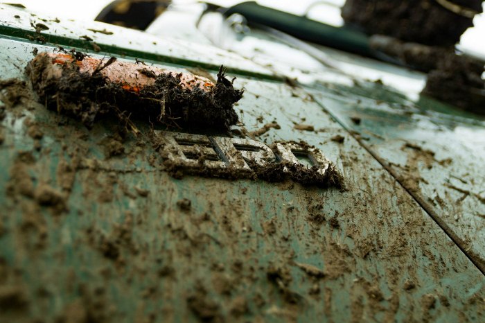 джип триал 05-2016 авто паджеро надпись в грязи